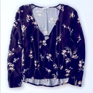 ✨NEW✨ American Eagle Floral Top